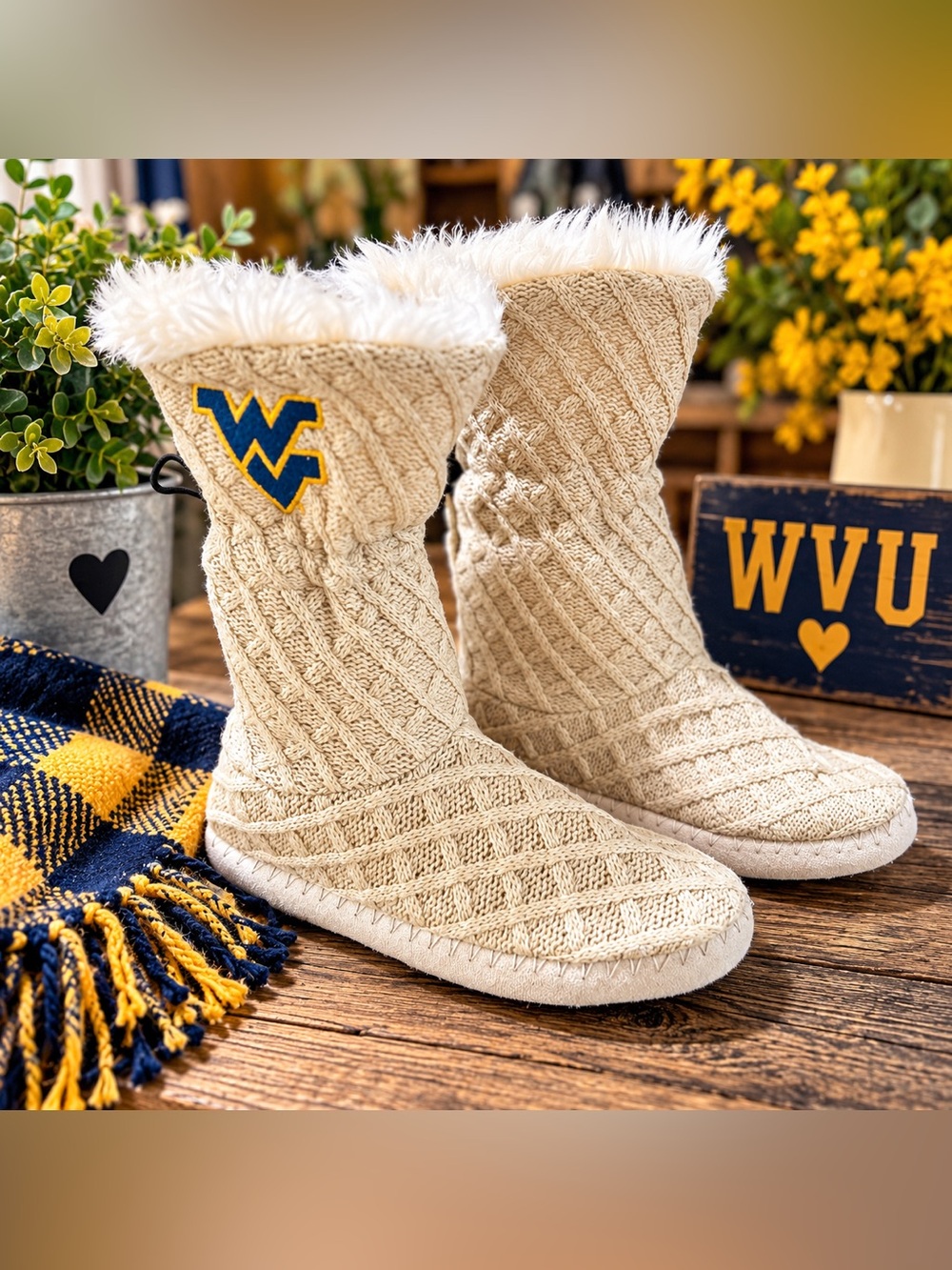 WVU West Virginia Mountaineers Cable Knit Slipper Boots 7-8